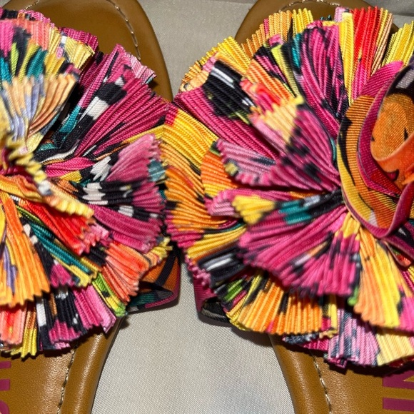 Gianni Bini Tan Leather Handle with Pink Accents - Picture 9 of 9